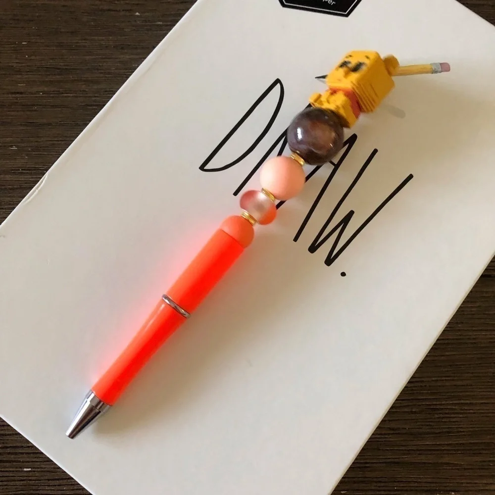 Disney Doorables: Winnie the Pooh: Pixel Pooh handmade beaded pen